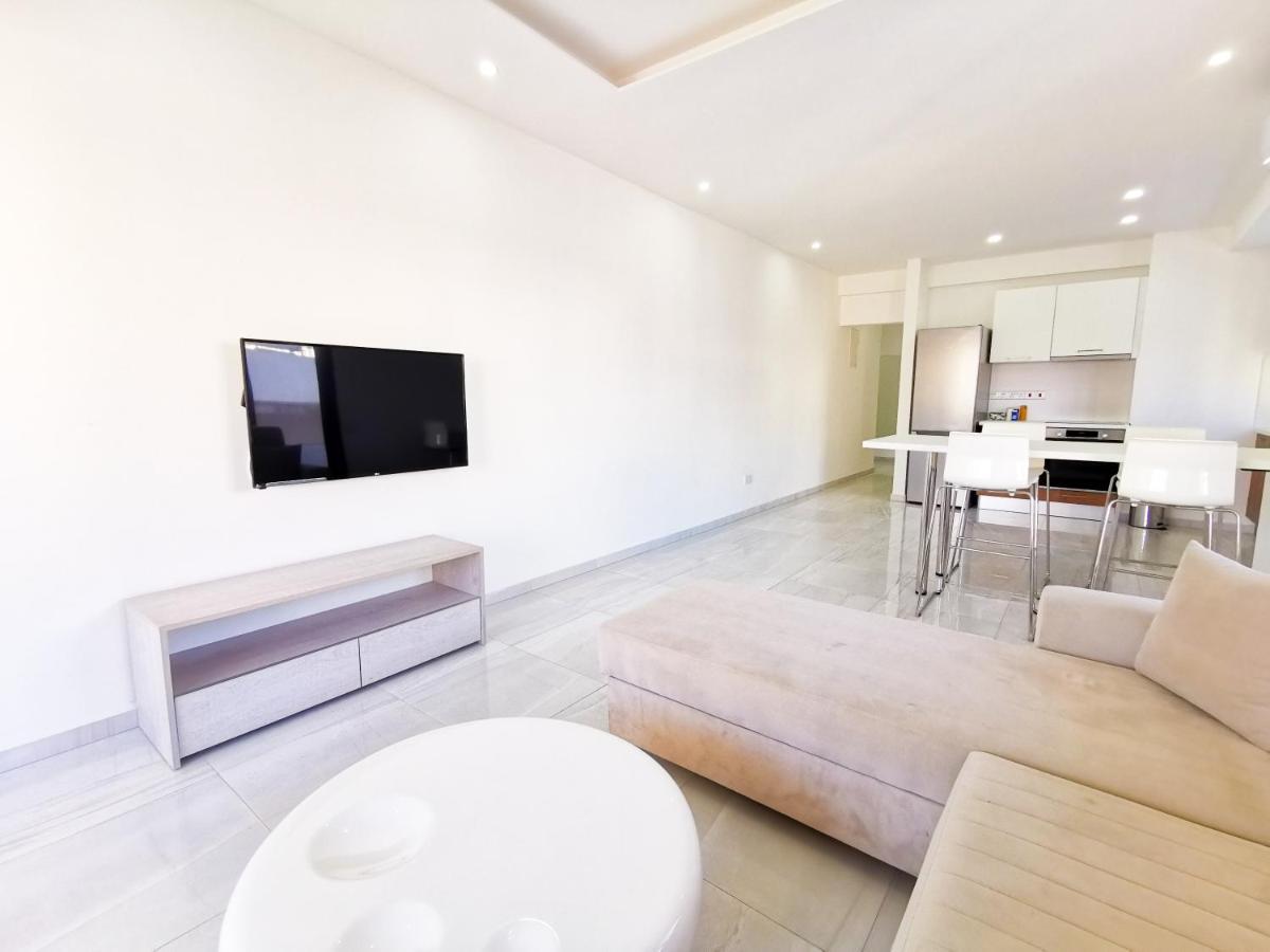 Vasilo Court Seaview City Apartment Larnaca Zewnętrze zdjęcie