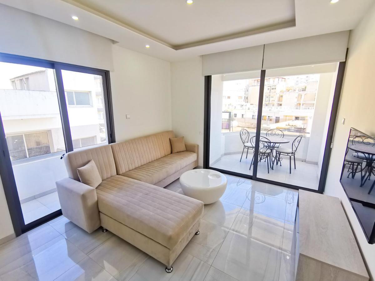 Vasilo Court Seaview City Apartment Larnaca Zewnętrze zdjęcie